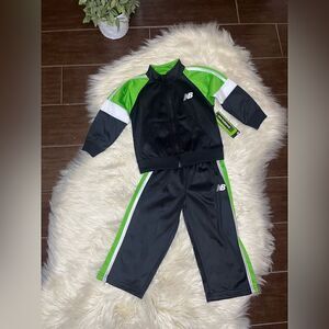 New Balance black/lime green tracksuit sz 24M
